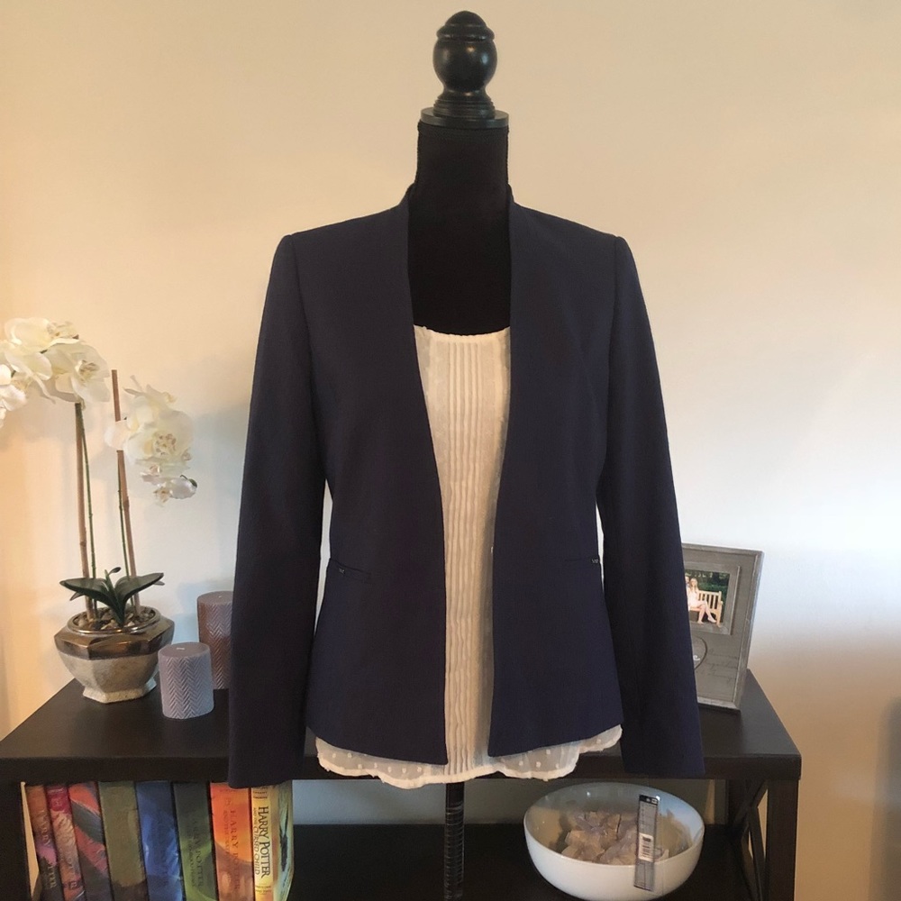 Navy Blue Textured Balzer